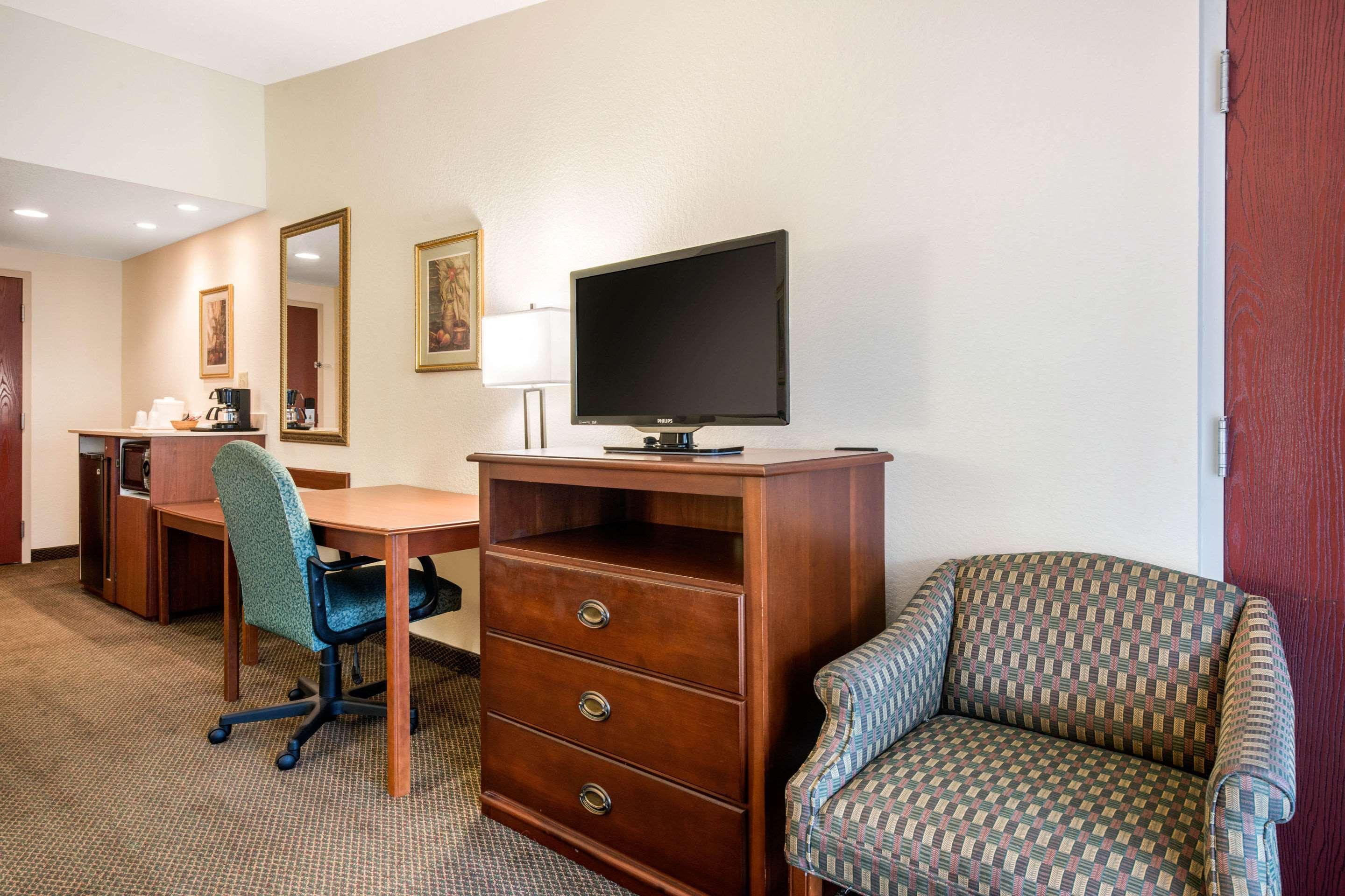 Quality Inn & Suites Tarpon Springs South Eksteriør bilde