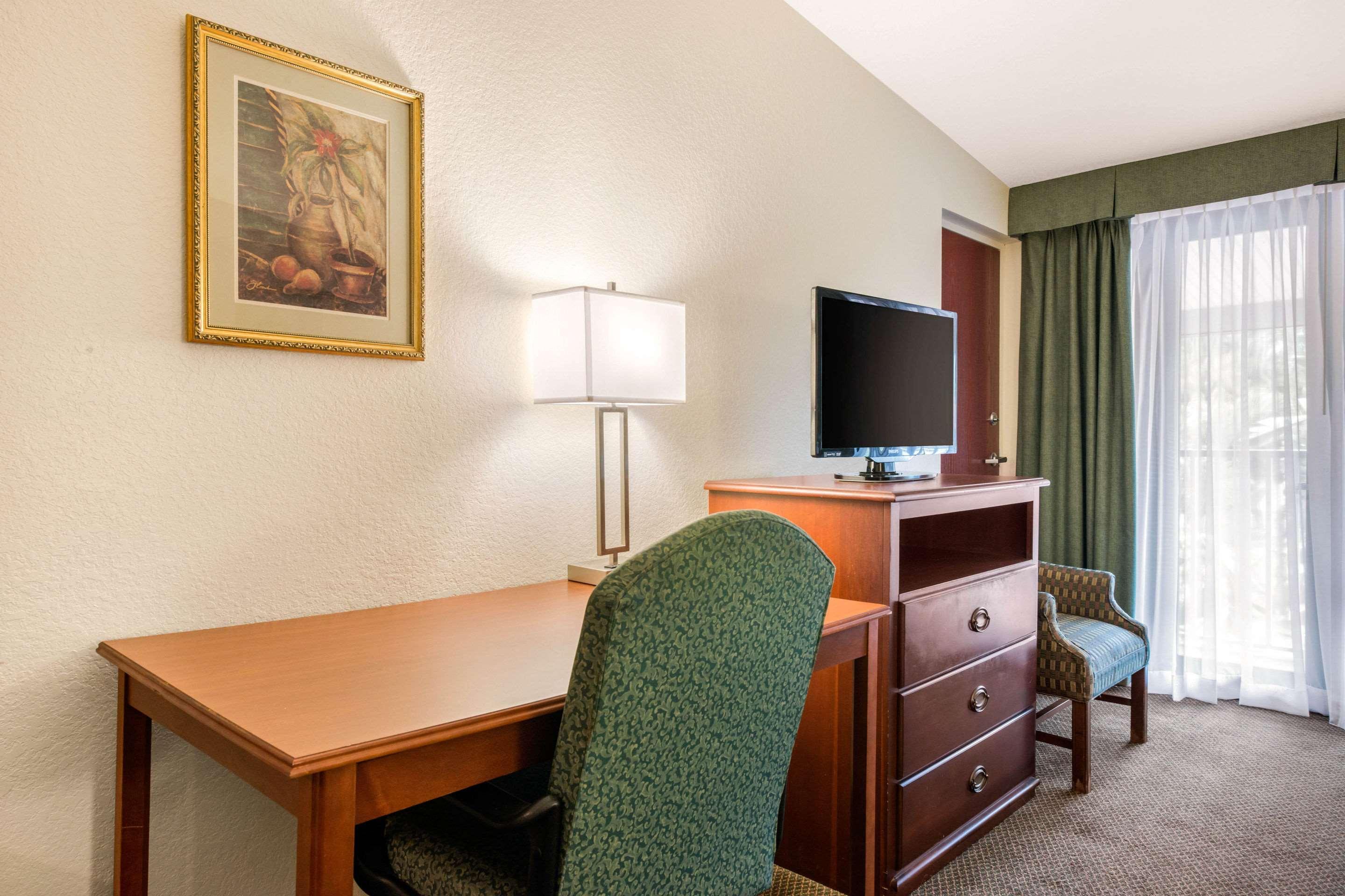 Quality Inn & Suites Tarpon Springs South Eksteriør bilde