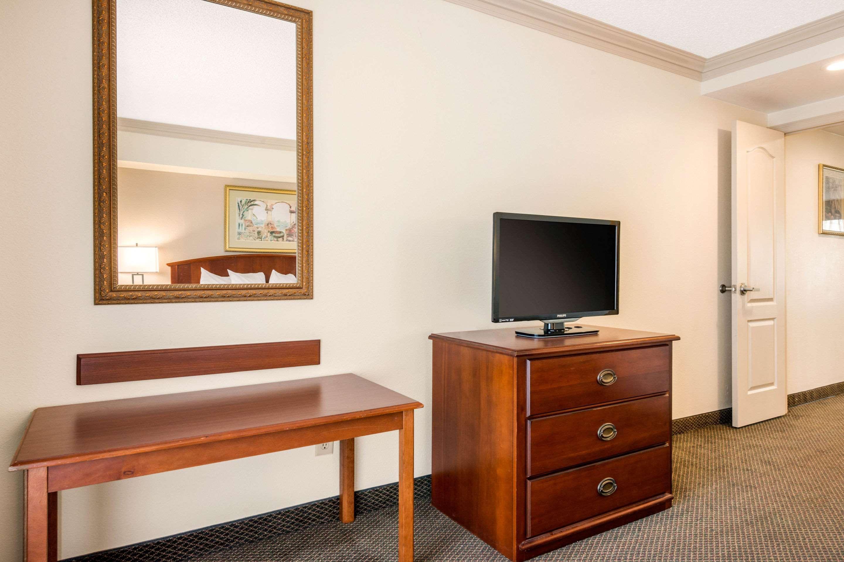 Quality Inn & Suites Tarpon Springs South Eksteriør bilde