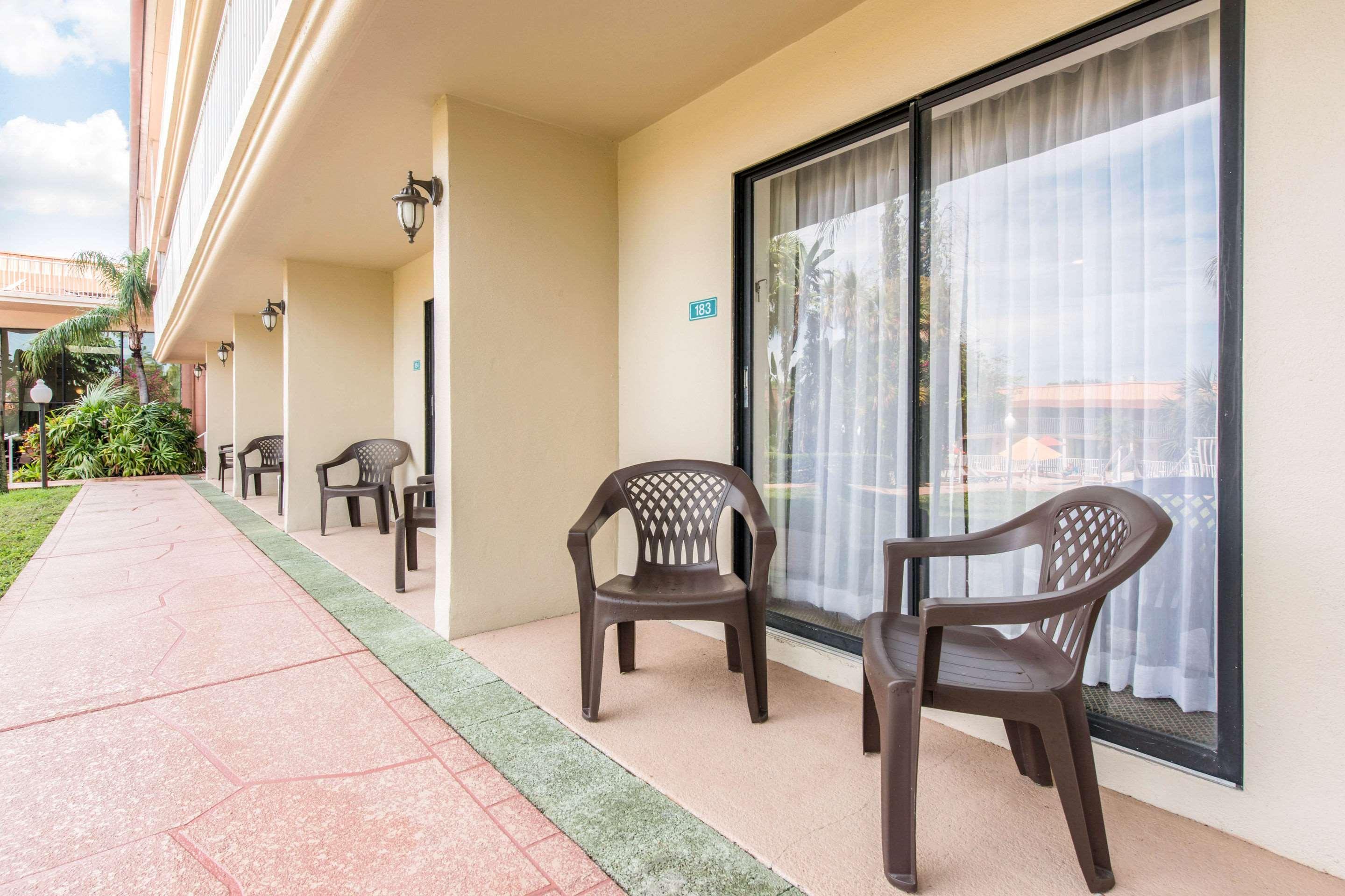 Quality Inn & Suites Tarpon Springs South Eksteriør bilde