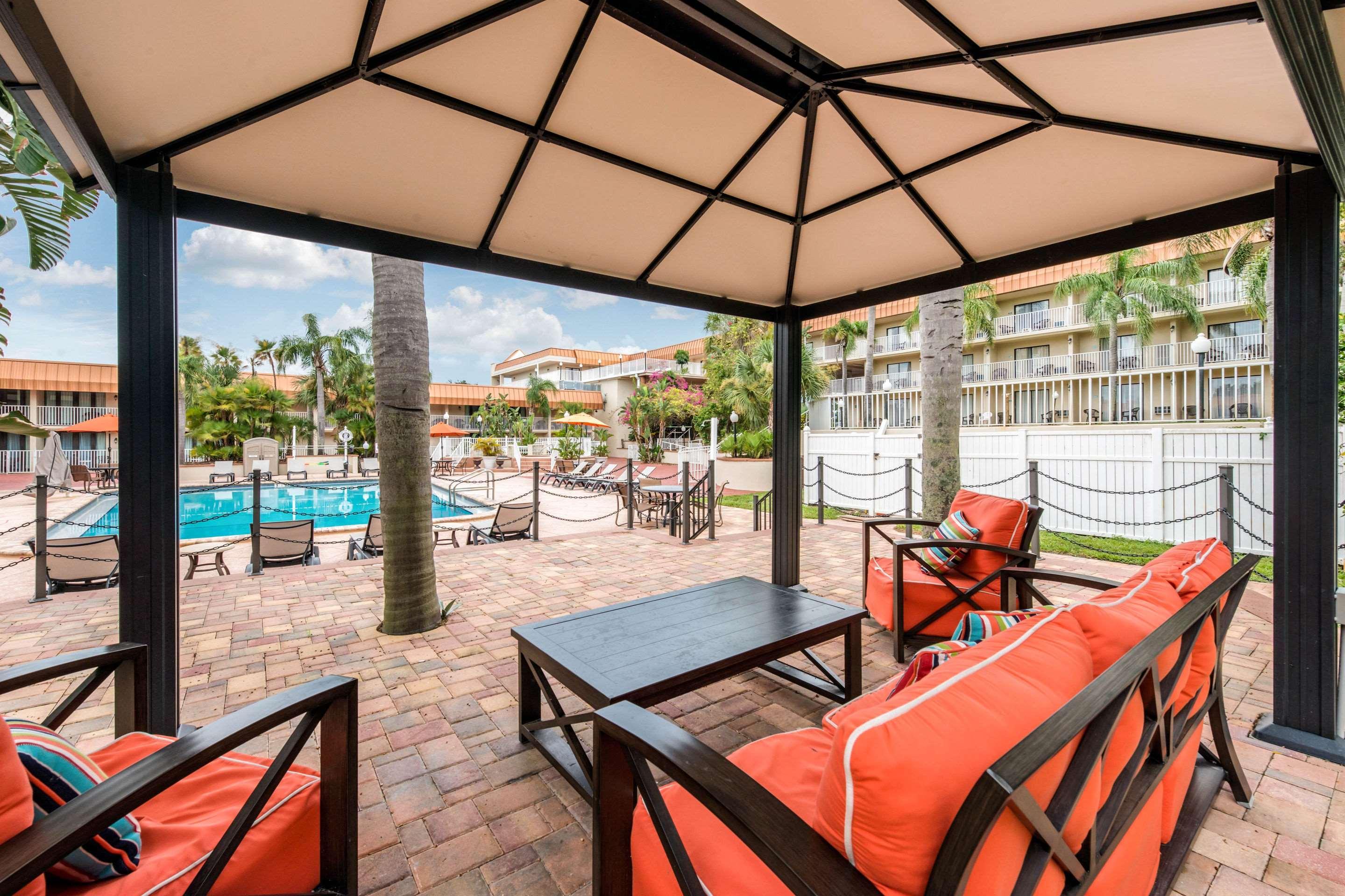 Quality Inn & Suites Tarpon Springs South Eksteriør bilde